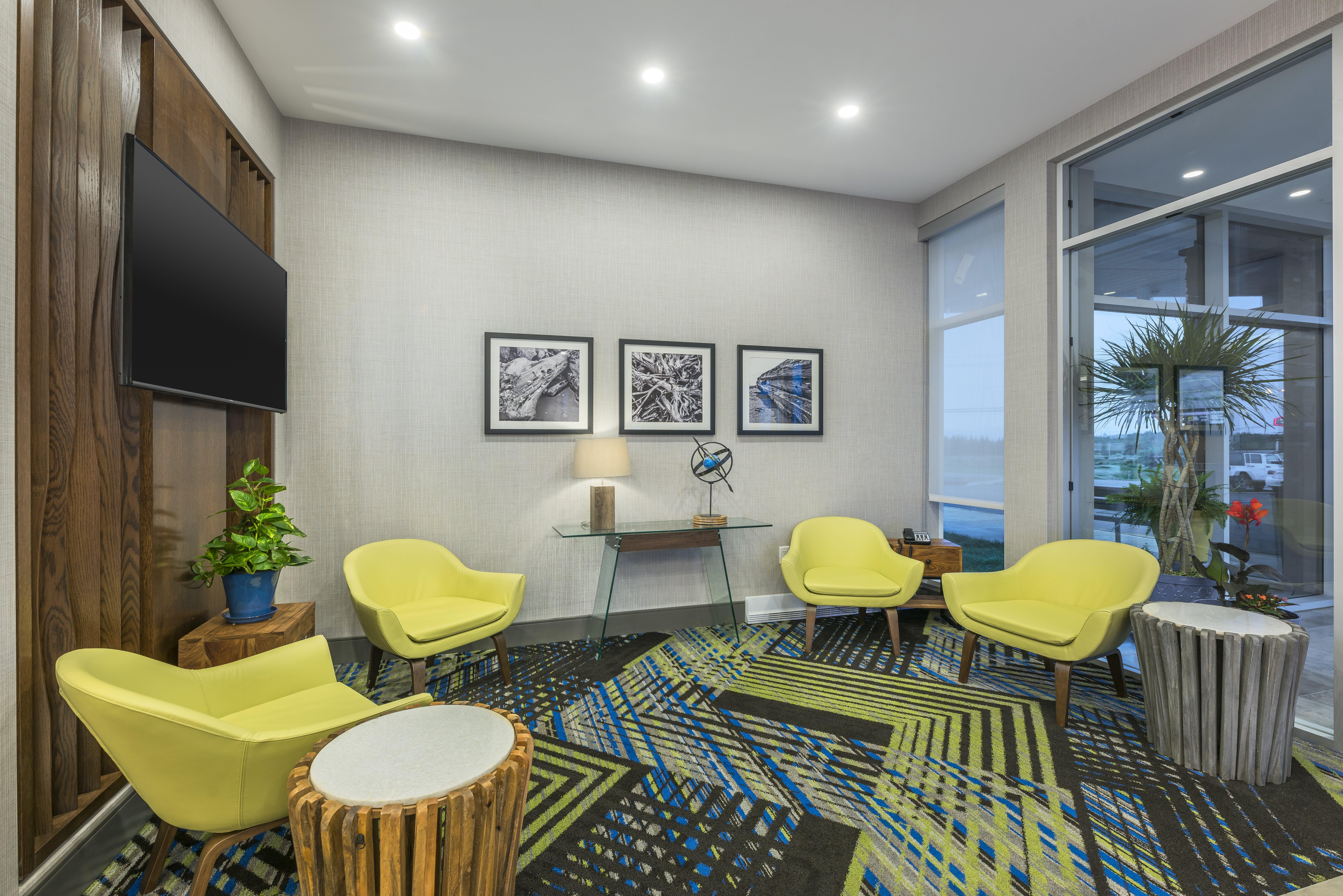 Holiday Inn Express & Suites Moncton By Ihg Екстериор снимка
